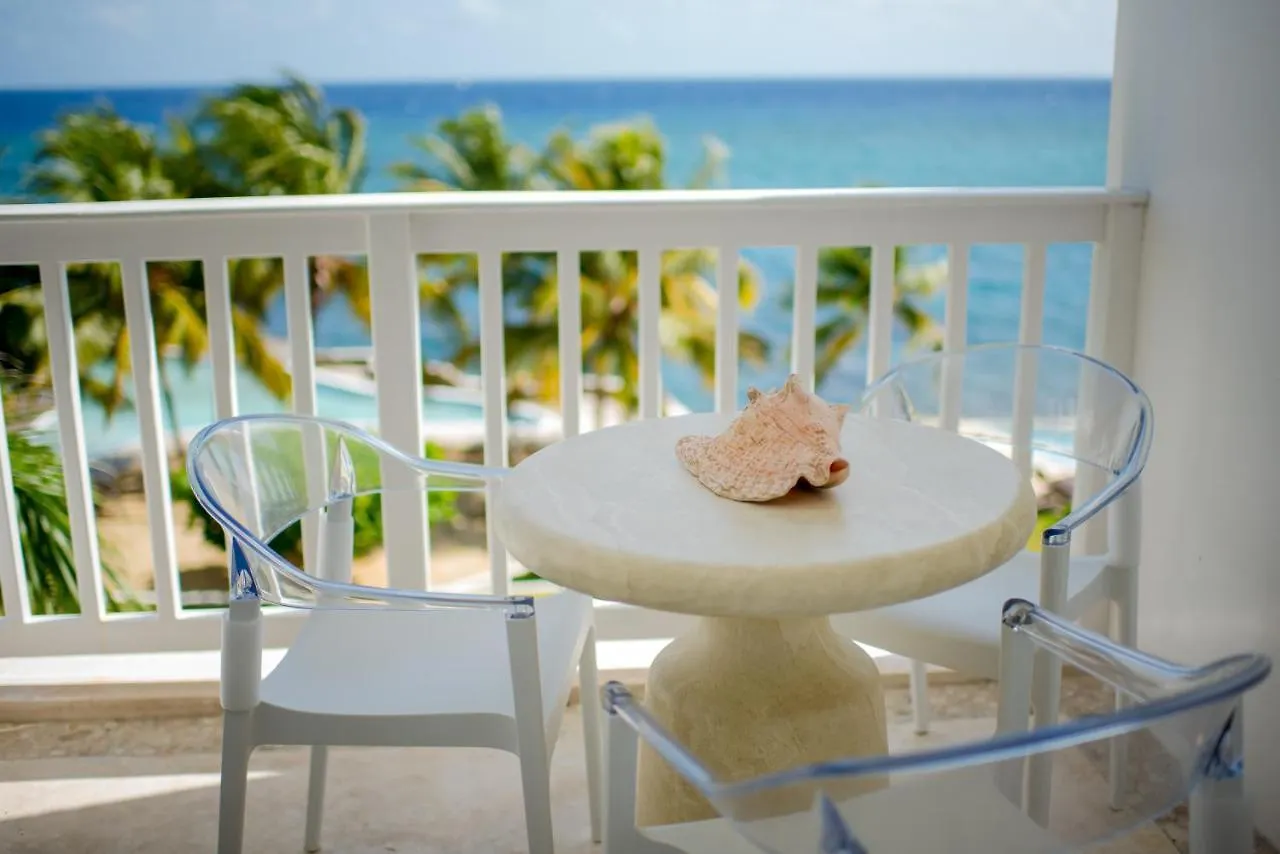 Whispering Seas Oceanfront Suite Ocho Rios